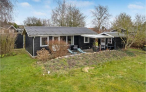 2 Bedroom Beautiful Home In Bogø By, Bogø By